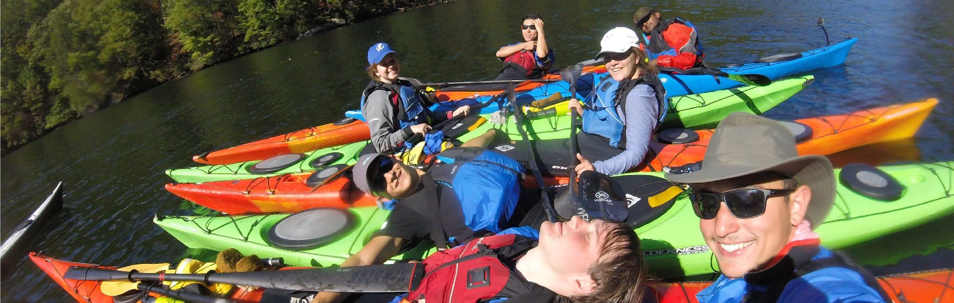 GT students canoeing